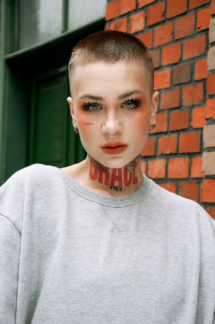 MUAH/model: Eva Jailers