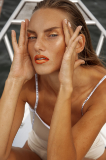 Model: Barbara Cia